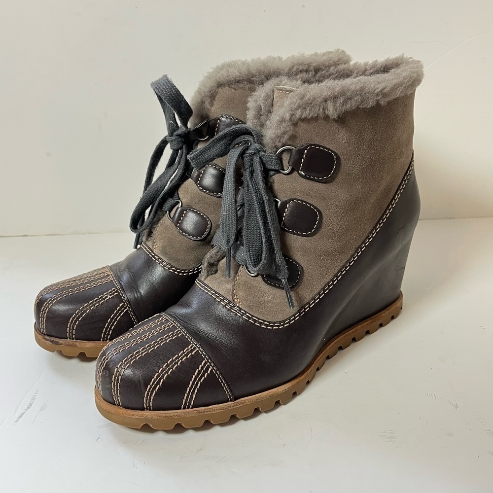 UGG Alasdair Brown Lace Up Shearling Lined Ankle Boots Size 10